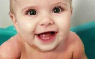 Когда прорезаются зубы у младенцев?