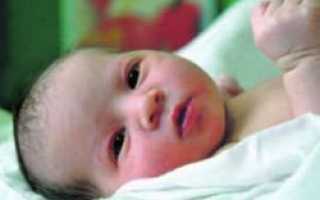 Почему кряхтят новорожденные: норма или патология?