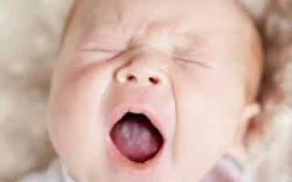 Почему у младенца белый язык